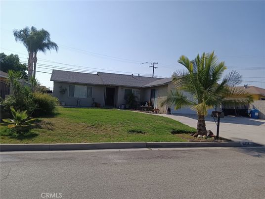 Attached, Backyard, Exterior, Facade, Ranch