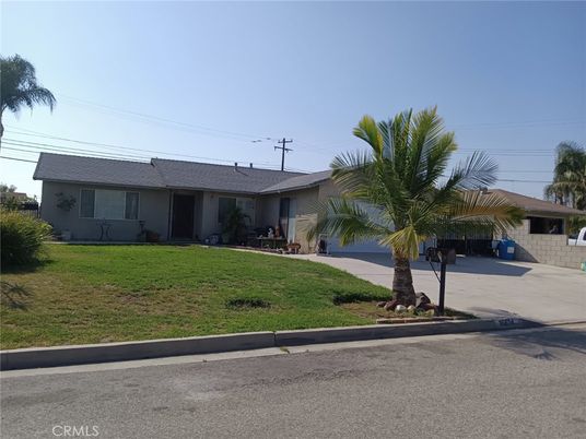 Attached, Backyard, Exterior, Facade, Ranch