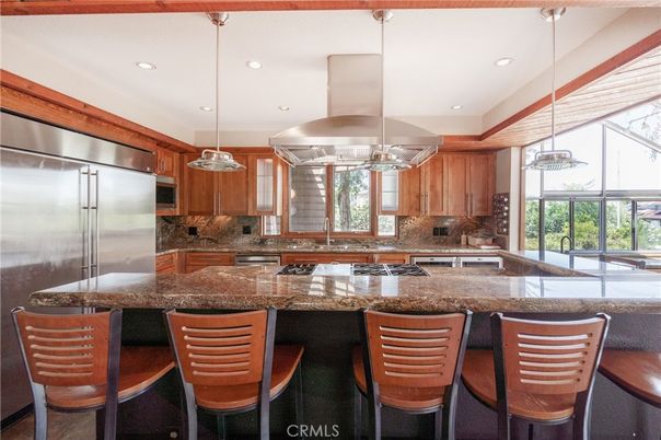 Interior, Kitchen, Pendant Lights, Recessed Lighting, Stainless Steel Appliances