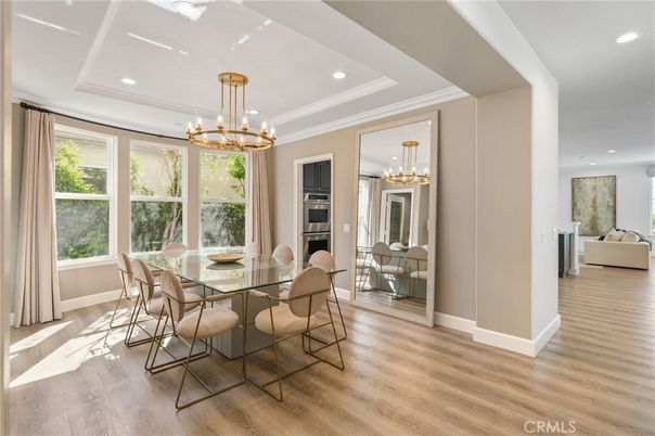 Chandelier, Dining room, Interior, Pendant Lights, Recessed Lighting, Wood Texture Flooring