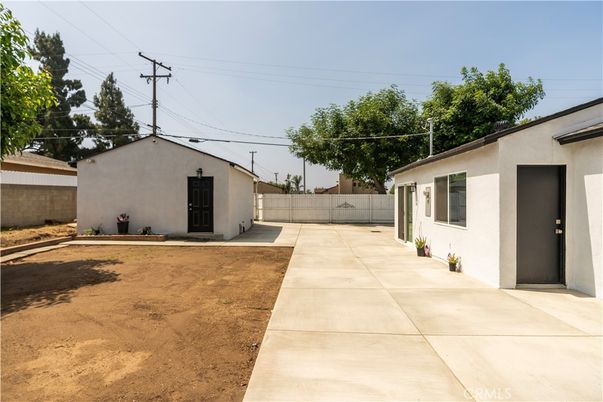 Backyard, Exterior
