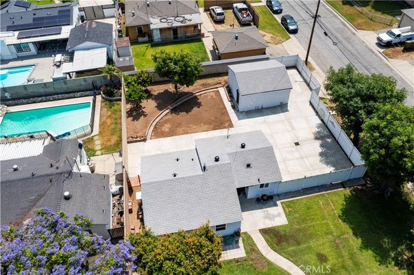 Exterior, Drone