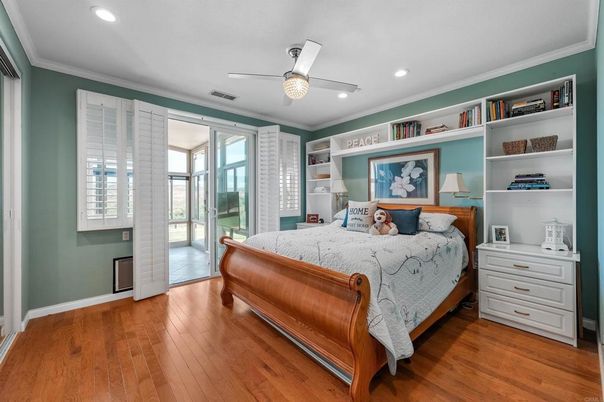 Bedroom, Interior, Recessed Lighting, Wood Texture Flooring