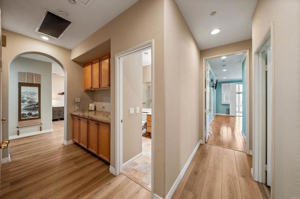 Interior, Recessed Lighting, Wood Texture Flooring