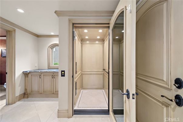 Elevator, Interior, Recessed Lighting