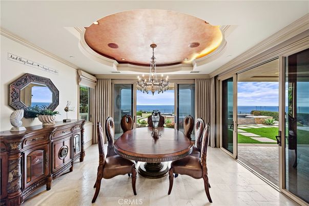 Chandelier, Dining room, Interior, Recessed Lighting, Water