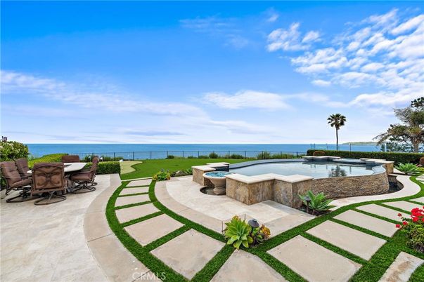 Exterior, Pool, Water