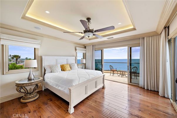 Bedroom, Interior, Recessed Lighting, Water, Wood Texture Flooring