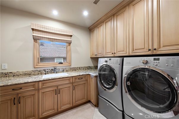 Interior, Recessed Lighting, Washer