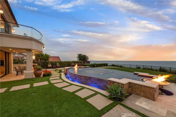 Exterior, Pool, Water