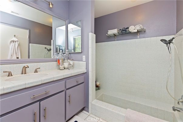 Bathroom, Interior, Tile Countertops