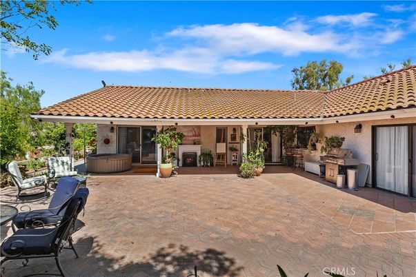 Exterior, Hot Tub