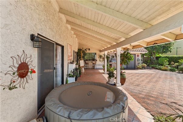 Exterior, Hot Tub