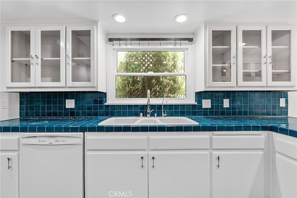 Interior, Kitchen, Recessed Lighting, Tile Countertops
