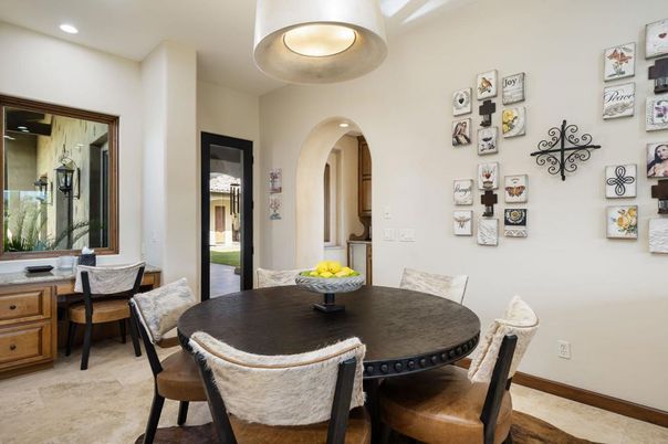 Dining room, Interior, Recessed Lighting