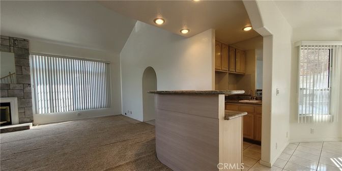 Fireplace, Interior, Kitchen, Recessed Lighting