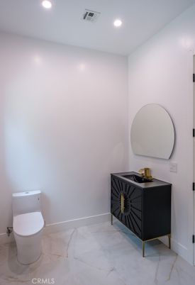 Bathroom, Interior, Marble, Recessed Lighting