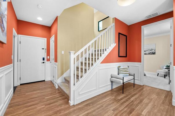 Interior, Recessed Lighting, Wood Texture Flooring