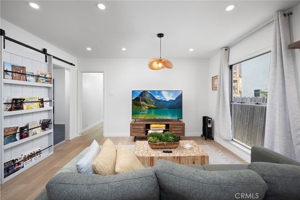 Interior, Living room, Pendant Lights, Recessed Lighting, Wood Texture Flooring