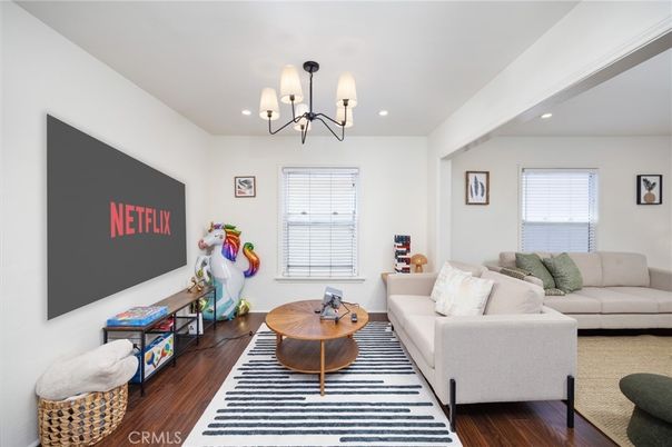 Chandelier, Interior, Living room, Recessed Lighting, Wood Texture Flooring