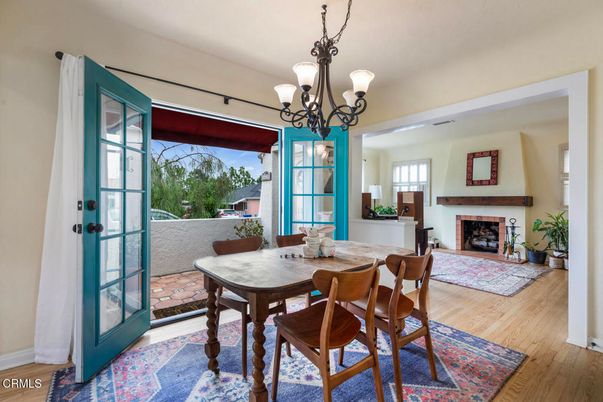 Chandelier, Dining room, Fireplace, Interior, Pendant Lights, Wood Texture Flooring