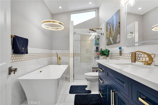 Bathroom, Dual Sink Vanities, Free Standing Baths, Glass Shower, Interior, Recessed Lighting