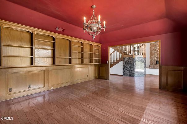 Chandelier, Empty room, Interior, Recessed Lighting, Wood Texture Flooring
