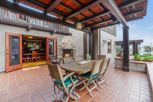 Exterior, Fireplace