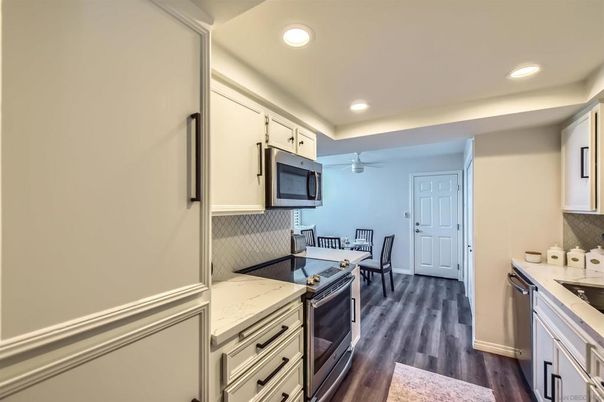 Dining room, Interior, Kitchen, Recessed Lighting, Wood Texture Flooring