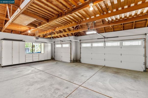 Garage, Interior, Wooden Beams, Wooden Ceilings