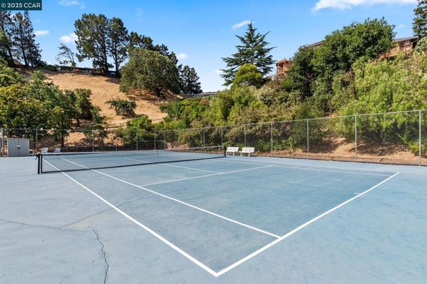 Exterior, Tennis Courts