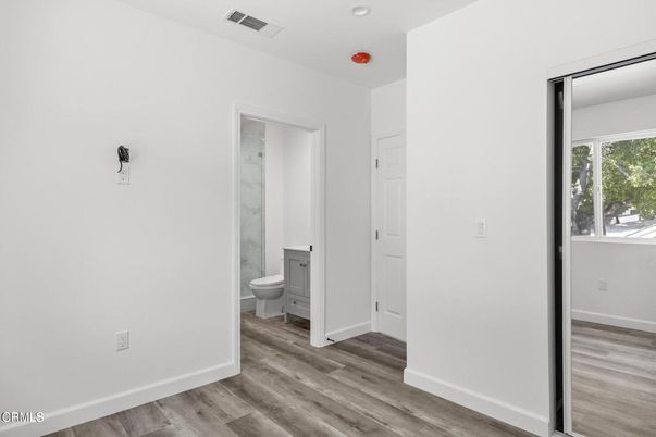 Bathroom, Interior, Recessed Lighting, Wood Texture Flooring