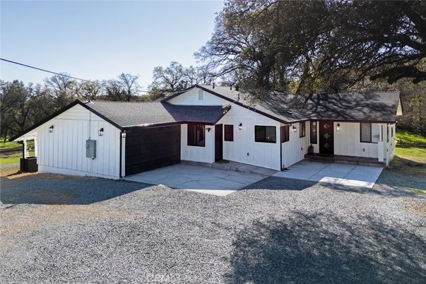 Backyard, Detached Garage, Exterior
