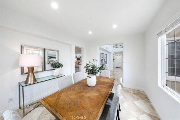 Dining room, Interior, Recessed Lighting