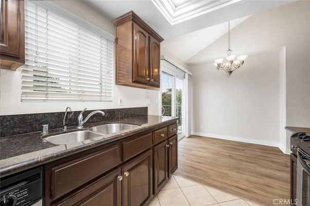 Chandelier, Interior, Kitchen, Wood Texture Flooring