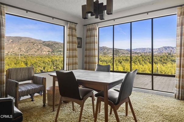 Dining room, Interior