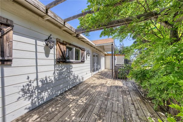 Exterior, Wood Texture Flooring