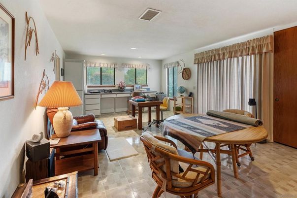 Dining room, Interior, Recessed Lighting