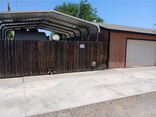 Detached Garage, Exterior