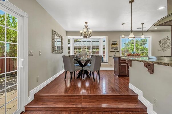 Chandelier, Dining room, Interior, Pendant Lights, Recessed Lighting, Wood Texture Flooring