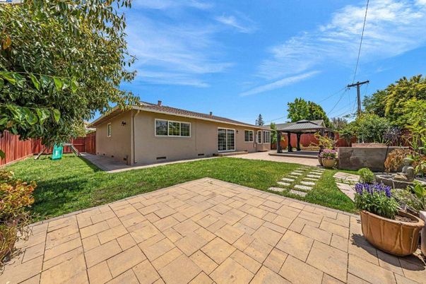 Backyard, Exterior, Playground