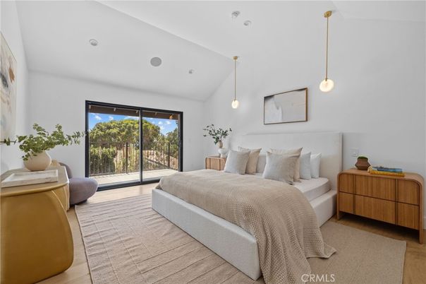 Bedroom, Interior, Pendant Lights, Recessed Lighting, Wood Texture Flooring