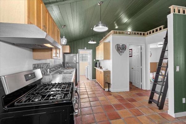 Interior, Kitchen, Pendant Lights
