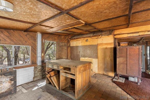 Hot Tub, Interior, Wooden Walls
