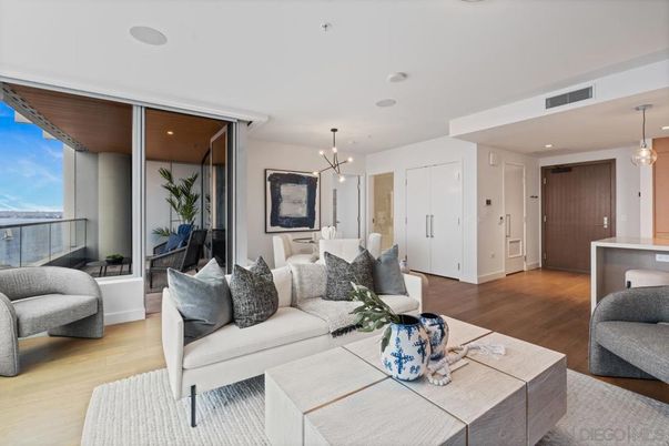 Dining room, Interior, Living room, Pendant Lights, Recessed Lighting, Wood Texture Flooring