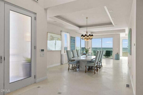 Chandelier, Dining room, Interior, Pendant Lights, Recessed Lighting, Water