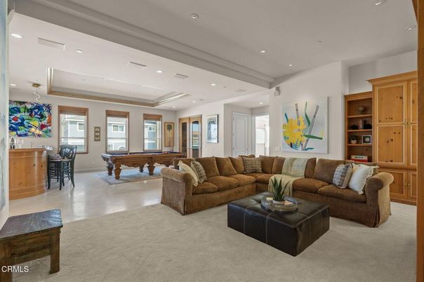 Billiard Table, Game Room, Interior, Living room, Recessed Lighting