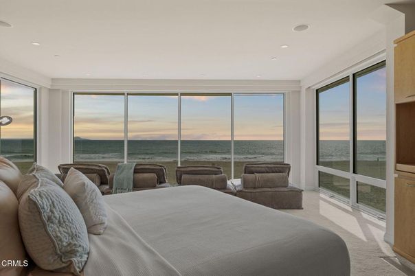 Bedroom, Interior, Recessed Lighting, Water