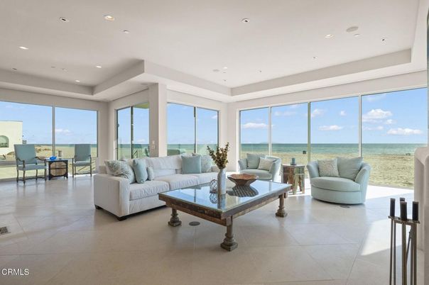 Interior, Living room, Recessed Lighting, Water