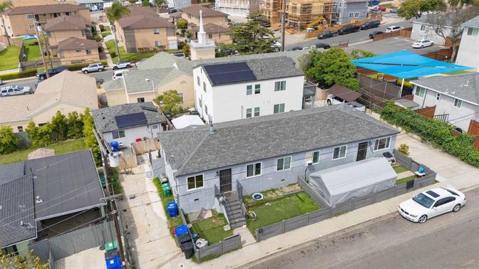 Exterior, Drone